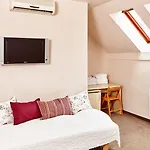 Bi&bi Bed & Breakfast 3*